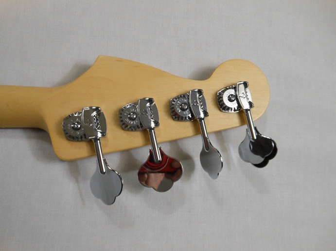 Mod Shop Jazz Bass Picture 4